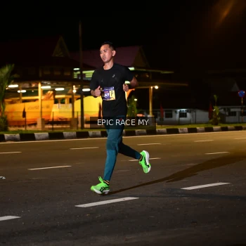 Runner Photo 3471473