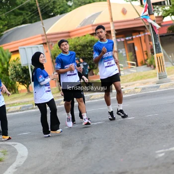 Runner Photo 3471490