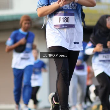 Runner Photo 3471525