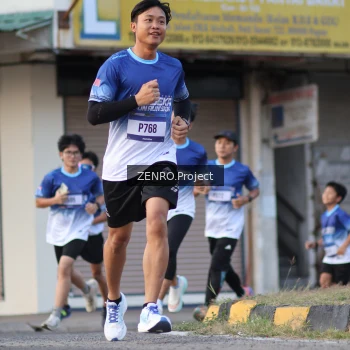 Runner Photo 3471557