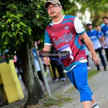 Runner Photo 3471563