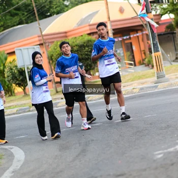 Runner Photo 3471574