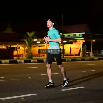 Runner Photo 3471578