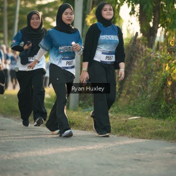 Runner Photo 3471617