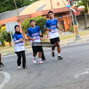 Runner Photo 3471620