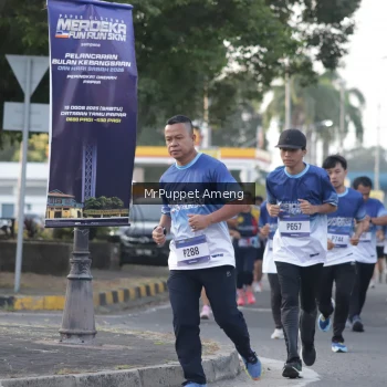 Runner Photo 3471637