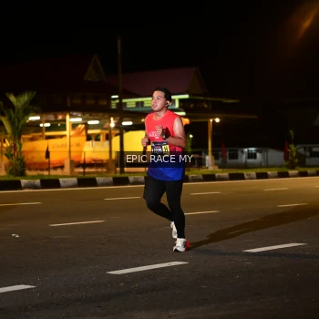 Runner Photo 3471643