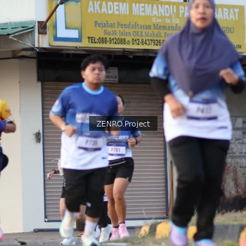 Runner Photo 3471678
