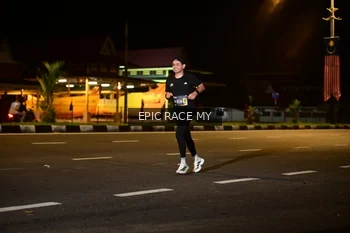 Runner Photo 3471749