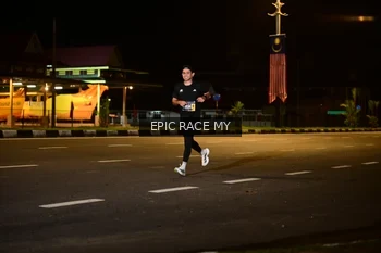 Runner Photo 3471752