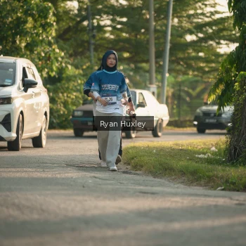 Runner Photo 3471810