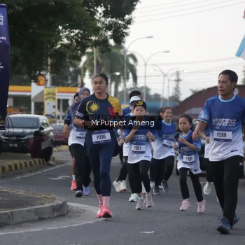 Runner Photo 3471844