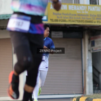 Runner Photo 3471868