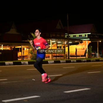 Runner Photo 3471875