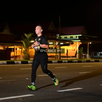 Runner Photo 3471965