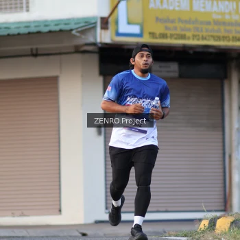 Runner Photo 3472012