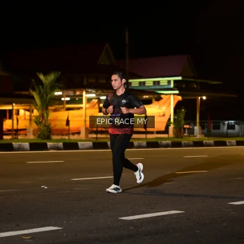 Runner Photo 3472015