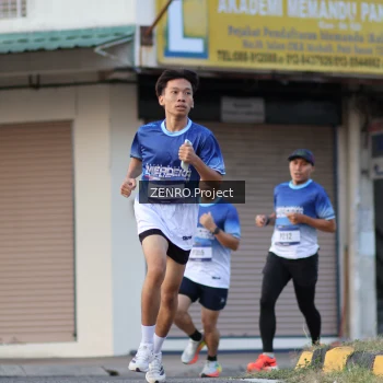Runner Photo 3472028