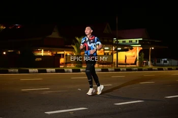 Runner Photo 3472076