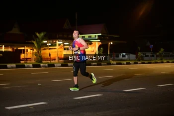 Runner Photo 3472092