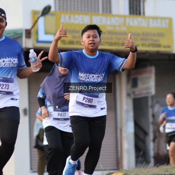 Runner Photo 3472095