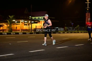 Runner Photo 3472103