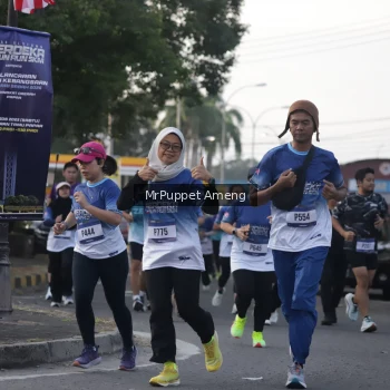 Runner Photo 3472114