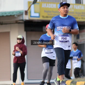 Runner Photo 3472116