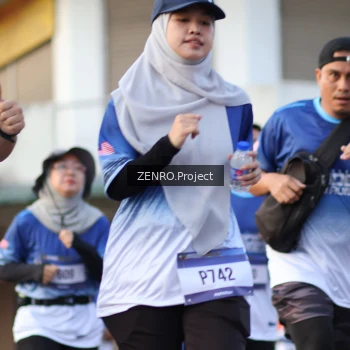 Runner Photo 3472118