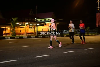 Runner Photo 3472159