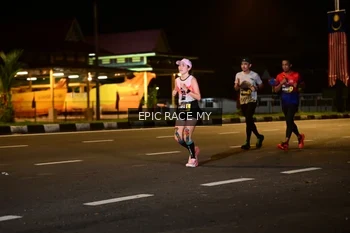 Runner Photo 3472174