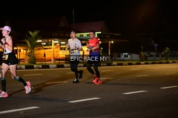 Runner Photo 3472182