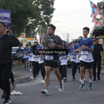 Runner Photo 3472191