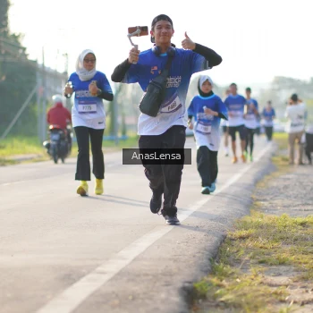 Runner Photo 3472208