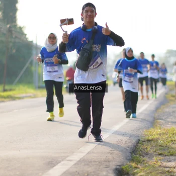 Runner Photo 3472219