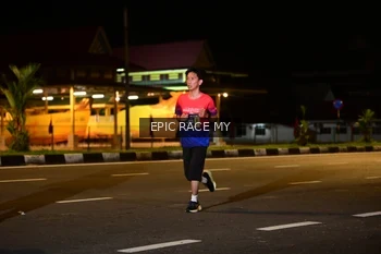 Runner Photo 3472295