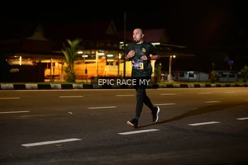 Runner Photo 3472310