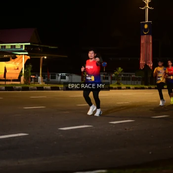 Runner Photo 3472315