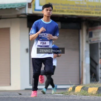 Runner Photo 3472327