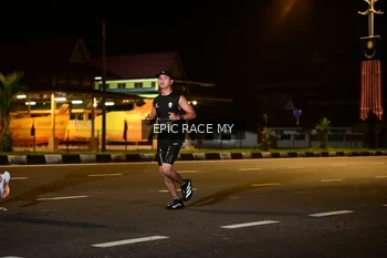 Runner Photo 3472356