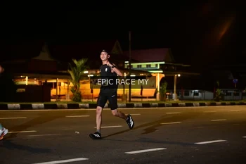 Runner Photo 3472362