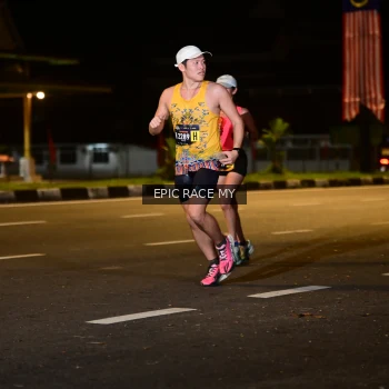 Runner Photo 3472368