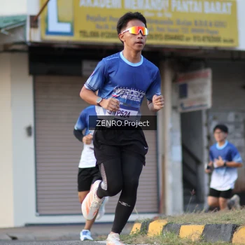 Runner Photo 3472369