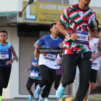 Runner Photo 3472392