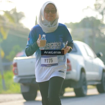 Runner Photo 3472411