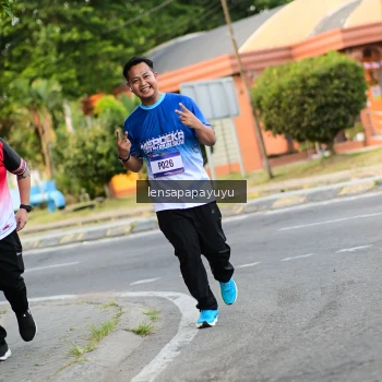 Runner Photo 3472414