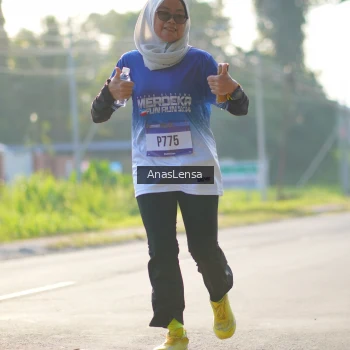 Runner Photo 3472417
