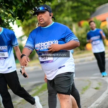 Runner Photo 3472423