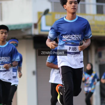 Runner Photo 3472425