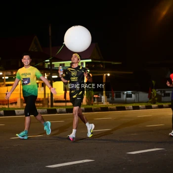 Runner Photo 3472440